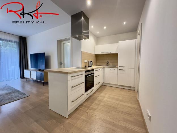 Pronájem bytu 2+kk, Praha, Baarova, 59 m2