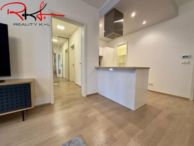 Pronájem bytu 2+kk, Praha, Baarova, 59 m2