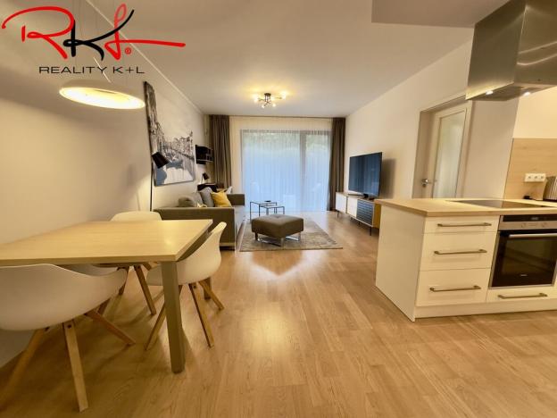 Pronájem bytu 2+kk, Praha, Baarova, 59 m2