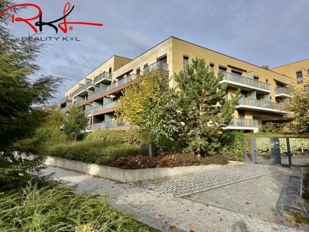 Pronájem bytu 2+kk, Praha, Baarova, 59 m2