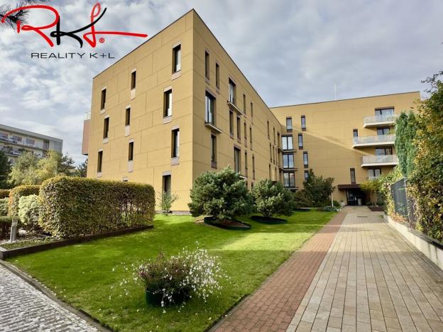 Pronájem bytu 2+kk, Praha, Baarova, 59 m2