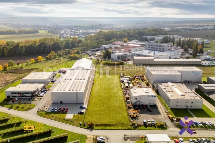 Prodej komerčního pozemku, Nivnice, U Dvora, 3525 m2