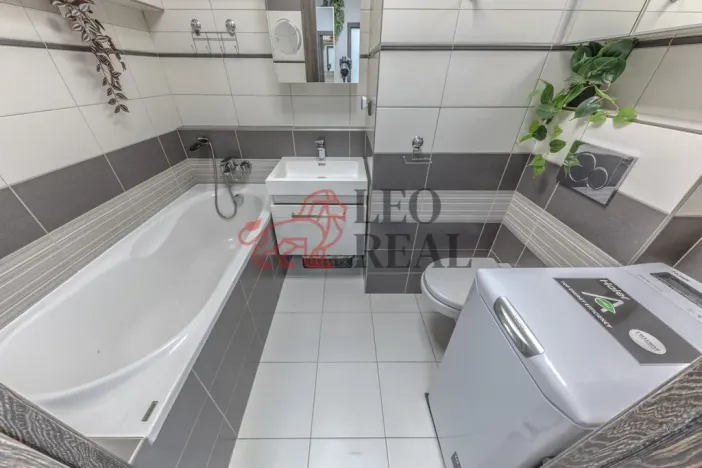 Pronájem bytu 2+kk, Praha - Černý Most, Kpt. Stránského, 46 m2