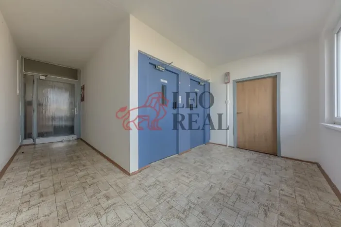 Pronájem bytu 2+kk, Praha - Černý Most, Kpt. Stránského, 46 m2