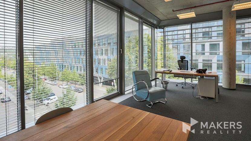 Pronájem kanceláře, Praha - Holešovice, Jankovcova, 226 m2