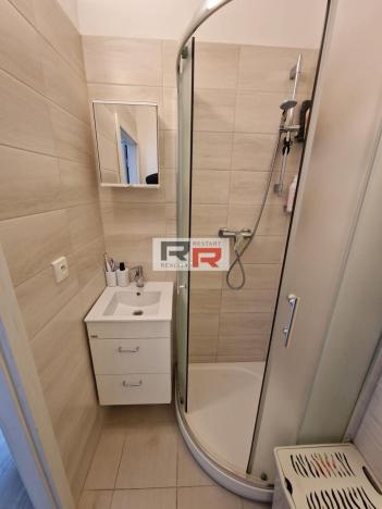 Pronájem bytu 1+1, Kostelec na Hané, Sportovní, 32 m2