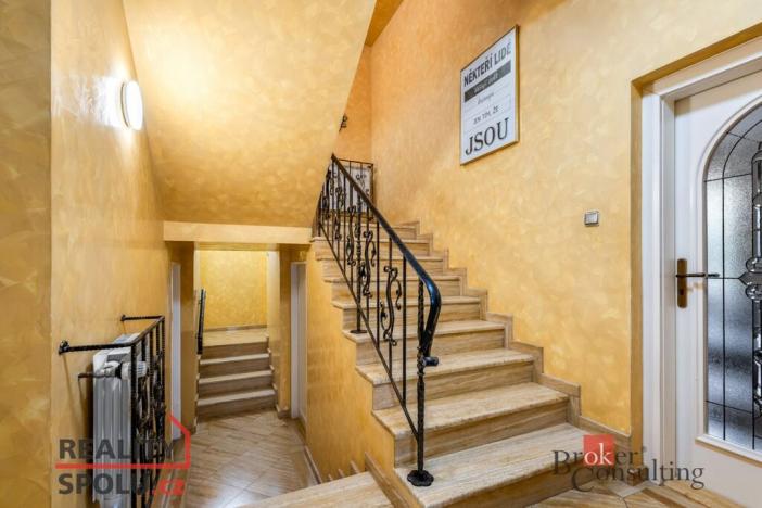 Prodej vily, Praha - Modřany, Pancířova, 287 m2