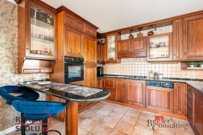 Prodej vily, Praha - Modřany, Pancířova, 287 m2