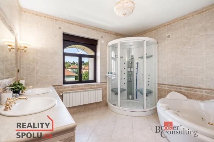 Prodej vily, Praha - Modřany, Pancířova, 287 m2