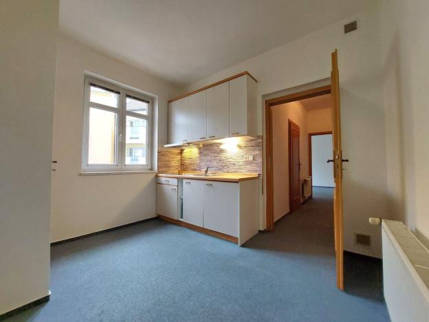 Pronájem bytu 1+1, Hradec Králové - Kukleny, Pardubická, 40 m2