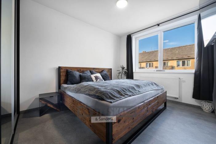 Pronájem bytu 2+kk, Hluboká nad Vltavou, U Parku, 69 m2