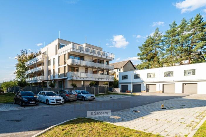 Pronájem bytu 2+kk, Hluboká nad Vltavou, U Parku, 69 m2