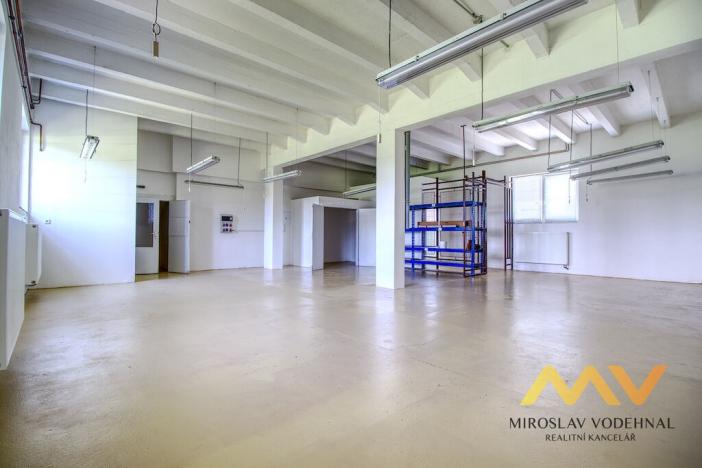 Pronájem skladu, Hradec Králové - Kukleny, Kudrnova, 300 m2