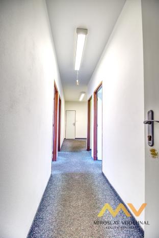 Pronájem skladu, Hradec Králové - Kukleny, Kudrnova, 300 m2