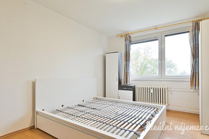 Pronájem bytu 1+1, Židlochovice, sídl. Družba, 30 m2