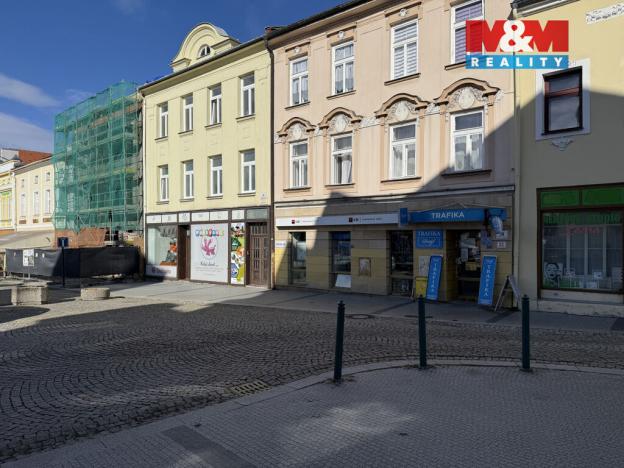 Pronájem obchodního prostoru, Karviná - Fryštát, Masarykovo nám., 140 m2