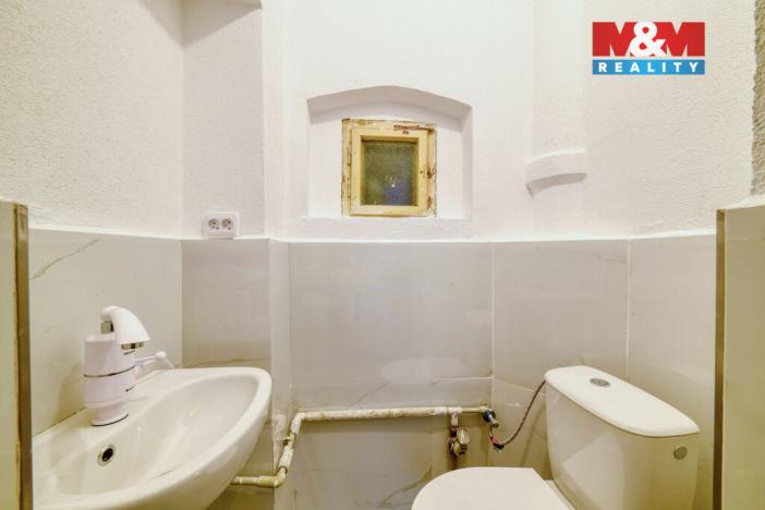 Pronájem obchodního prostoru, Mariánské Lázně, Husova, 22 m2