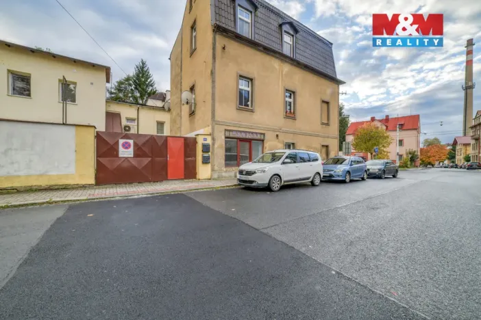 Pronájem obchodního prostoru, Mariánské Lázně, Husova, 22 m2