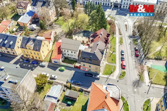 Pronájem obchodního prostoru, Mariánské Lázně, Husova, 22 m2