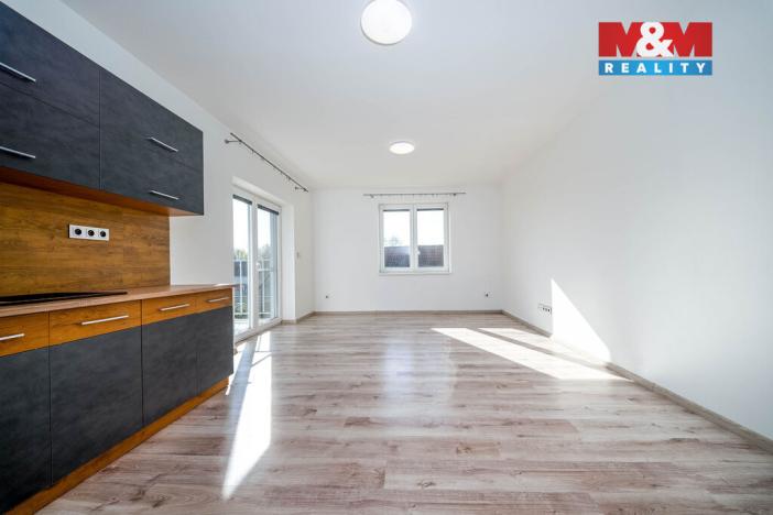 Prodej bytu 1+kk, Rožďalovice, Náměstí, 32 m2