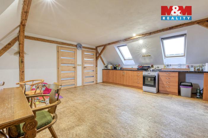 Prodej rodinného domu, Cebiv, 360 m2