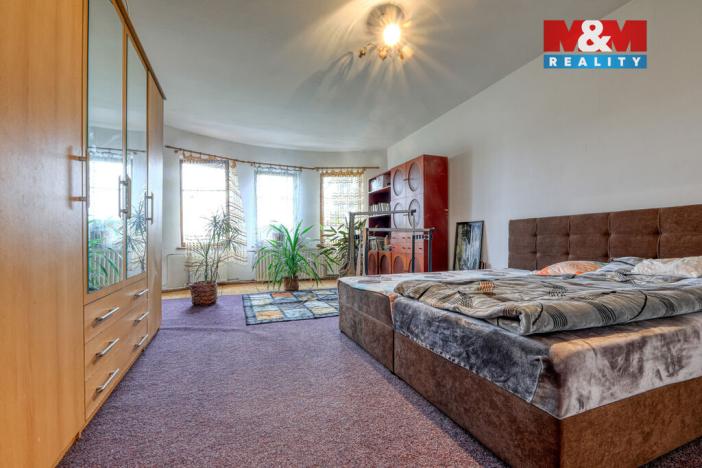 Prodej rodinného domu, Cebiv, 360 m2