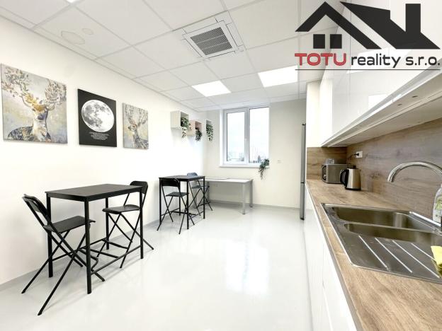 Pronájem obchodního prostoru, Jaroměř, Jezbinská, 391 m2