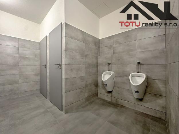 Pronájem obchodního prostoru, Jaroměř, Jezbinská, 391 m2