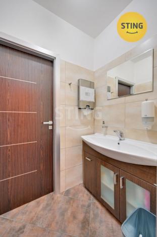 Pronájem kanceláře, Třebětice, 1982 m2