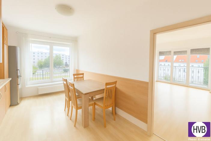 Prodej bytu 2+1, Praha, Na Harfě, 95 m2