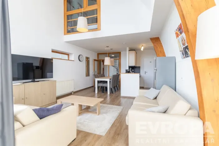 Prodej atypického bytu, Lipno nad Vltavou - Slupečná, 95 m2