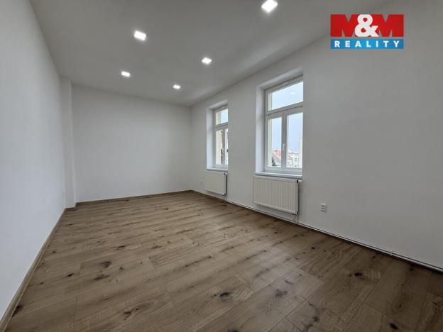 Pronájem bytu 3+1, Karviná - Fryštát, Masarykovo nám., 120 m2