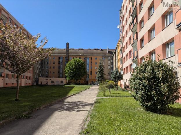 Prodej bytu 2+1, Teplice - Trnovany, Masarykova třída, 49 m2