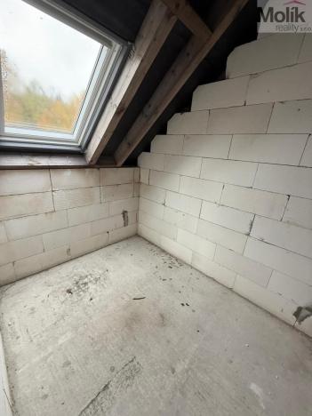 Prodej rodinného domu, Nové Mitrovice, 292 m2