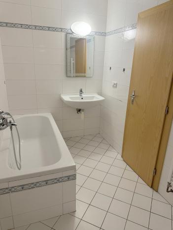 Pronájem bytu 1+kk, Zlín - Malenovice, Chelčického, 73 m2