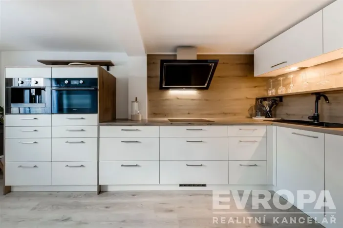 Prodej chalupy, Trhová Kamenice, 197 m2