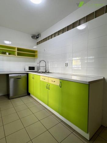 Pronájem kanceláře, Břeclav, třída 1. máje, 240 m2