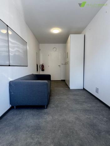 Pronájem kanceláře, Břeclav, třída 1. máje, 240 m2