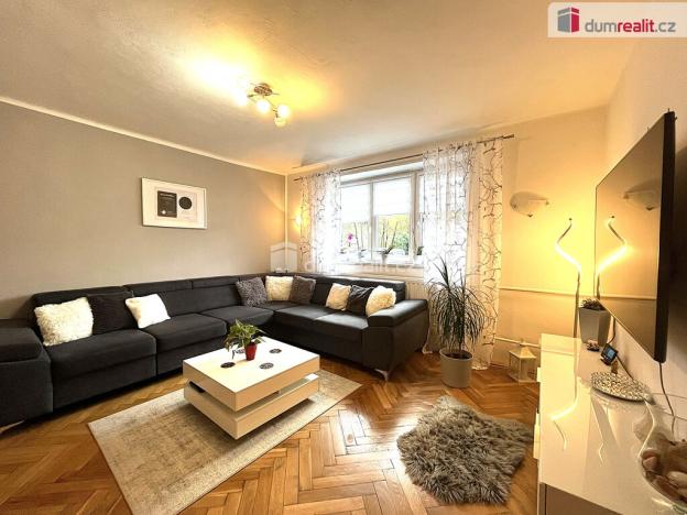 Prodej bytu 2+1, Cheb - Dolní Dvory, Pražská, 60 m2