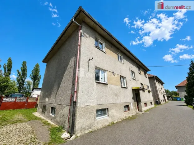 Prodej bytu 2+1, Cheb - Dolní Dvory, Pražská, 64 m2