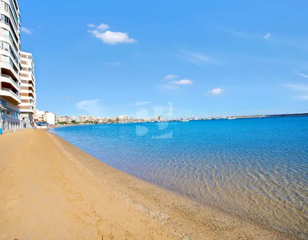 Prodej bytu 3+kk, Torrevieja, Španělsko, 54 m2