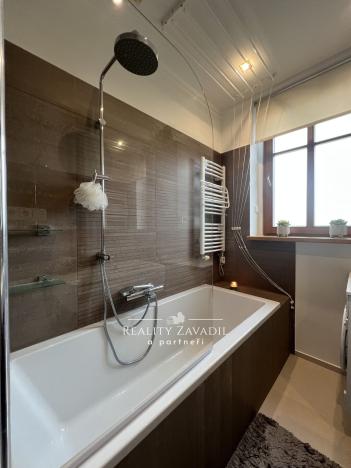 Pronájem bytu 2+kk, Praha, Chaberská, 45 m2