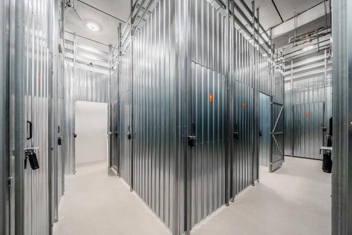 Pronájem skladu, Praha - Kobylisy, Horňátecká, 1 m2