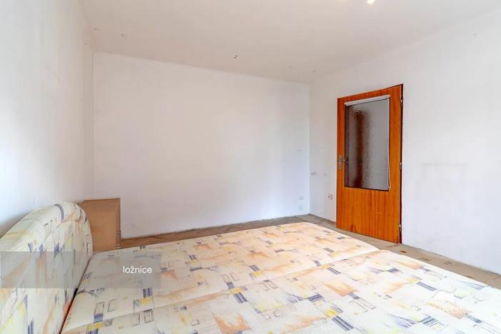 Prodej bytu 2+1, Janovice nad Úhlavou, Sídliště, 79 m2