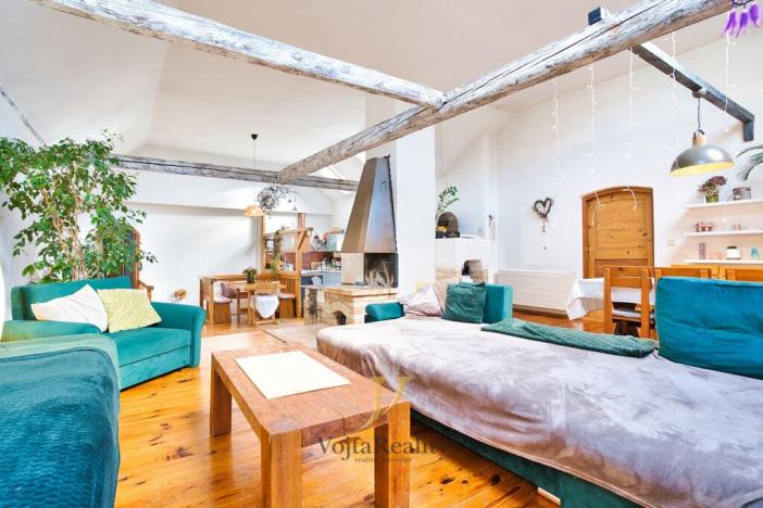 Prodej výrobních prostor, Olomouc - Chomoutov, Dalimilova, 1074 m2