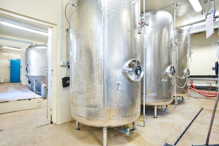 Prodej výrobních prostor, Olomouc - Chomoutov, Dalimilova, 1074 m2