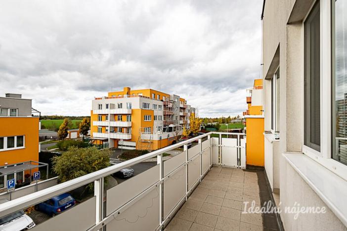 Pronájem bytu 1+kk, Praha - Kyje, Sicherova, 31 m2