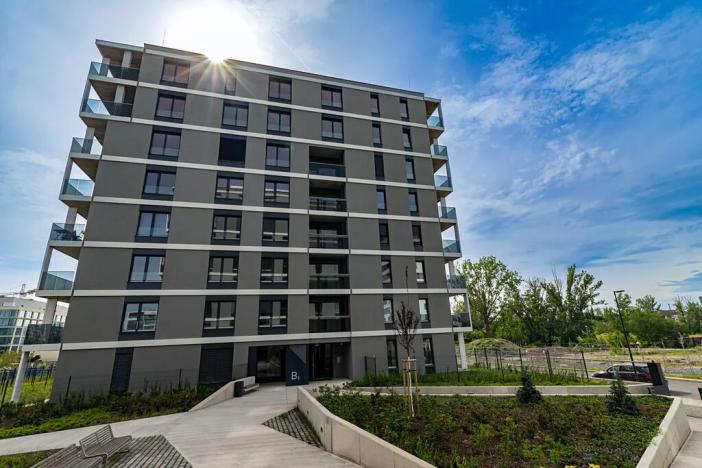 Pronájem bytu 2+kk, Praha - Karlín, Sokolova, 62 m2