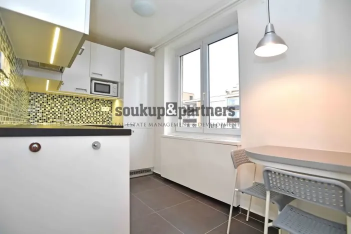 Pronájem bytu 2+1, Praha - Vršovice, V olšinách, 52 m2