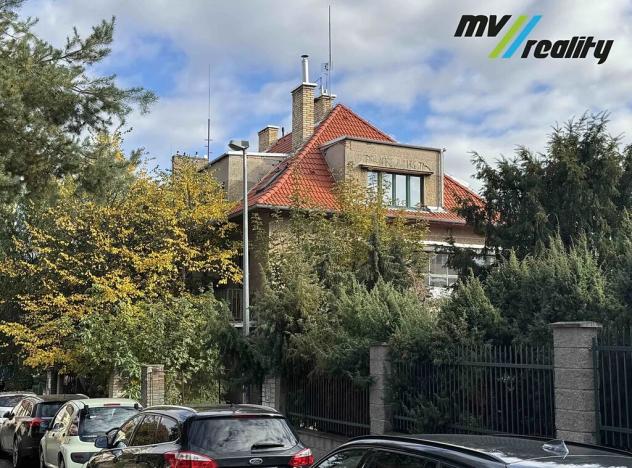 Pronájem bytu 2+kk, Praha - Břevnov, Cvičebná, 32 m2